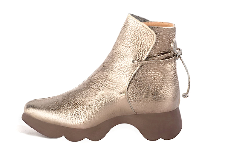 Tan beige women's ankle boots with laces at the back.. Profile view - Florence KOOIJMAN